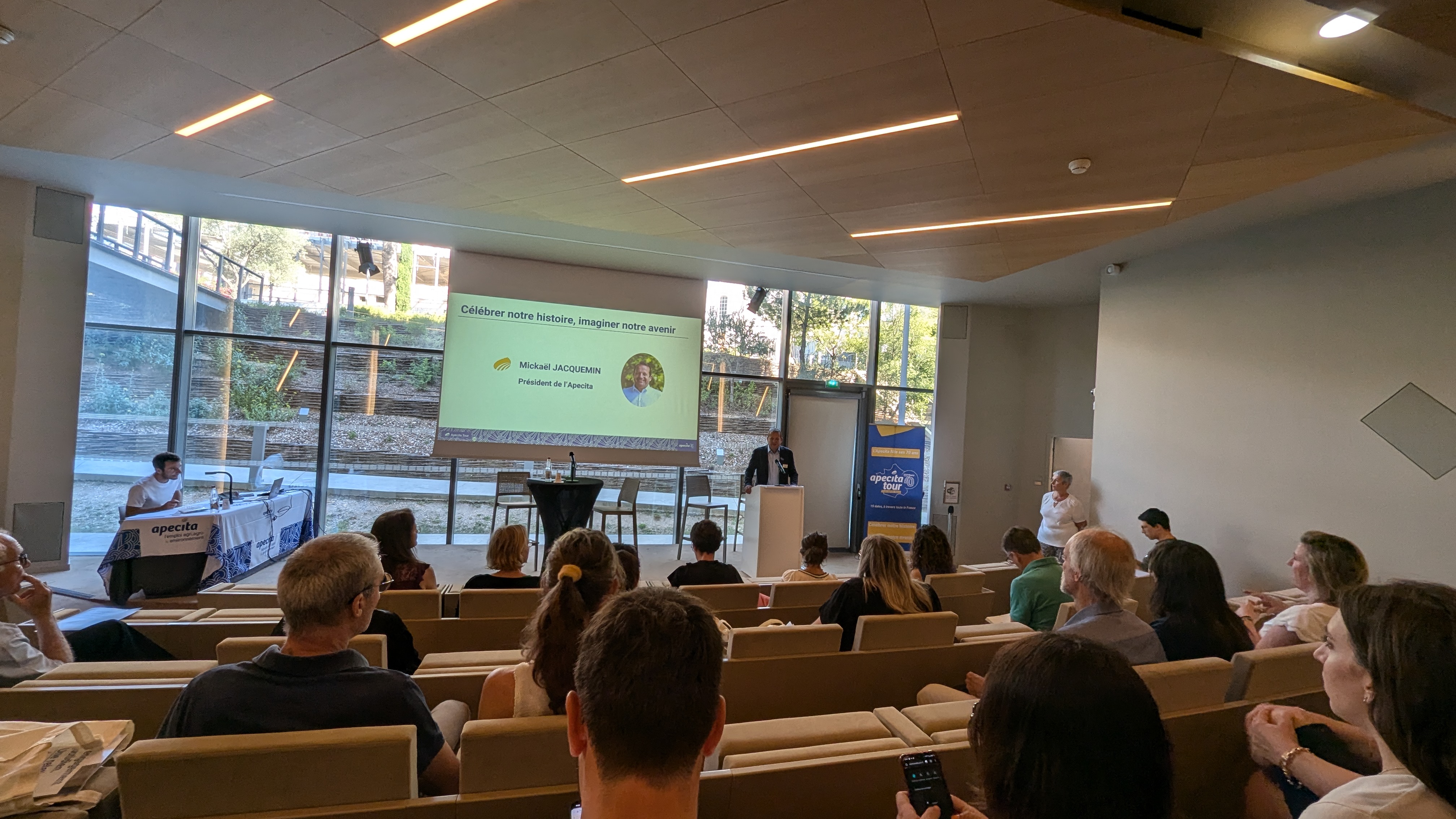 Apecita Tour Languedoc Roussillon